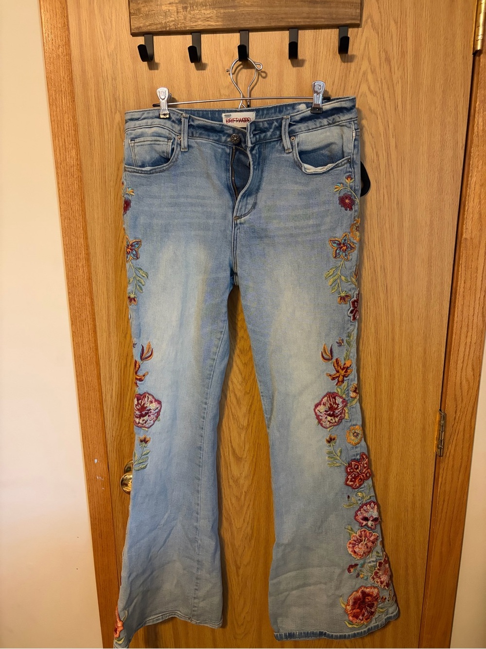 Embroidered Light Wash Flared Jeans - Driftwood- Blue